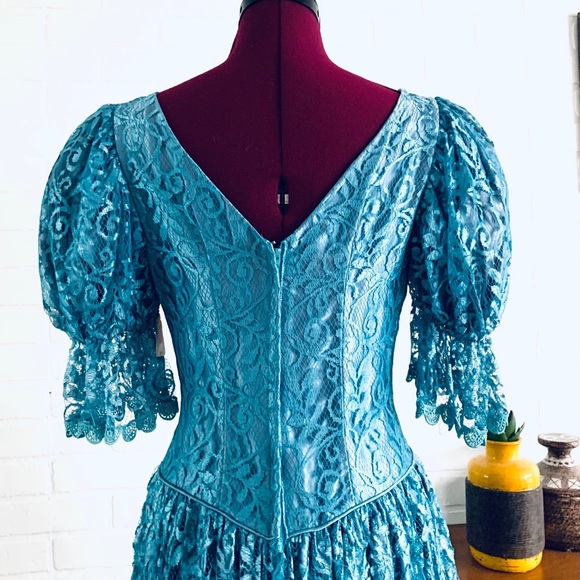 70s Lace Dress made in US by JC Penney - Picture 6 of 9